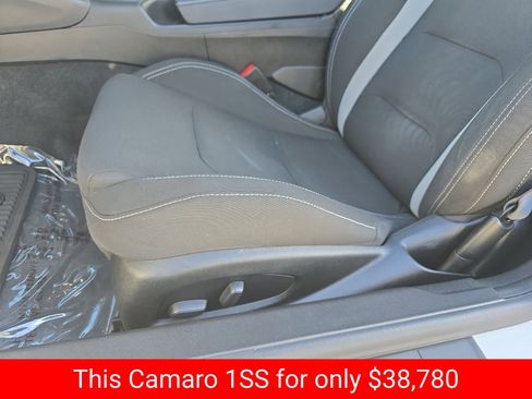 Used 2021 Chevrolet Camaro SS image 34