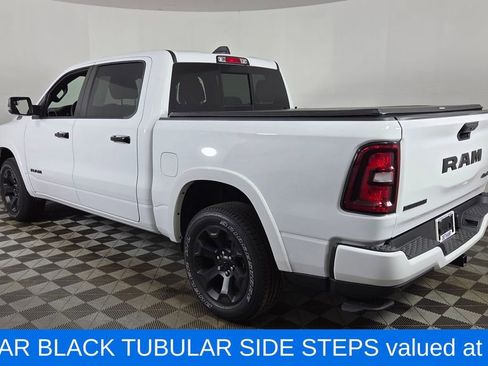 Used 2025 RAM 1500 Big Horn AWD/4WD image 7