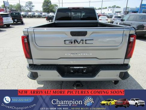 Used 2026 GMC Sierra 3500 Denali Ultimate AWD/4WD image 4