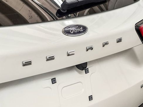 Used 2025 Ford Escape ST-Line w/ Tech Pack #1 AWD/4WD image 15