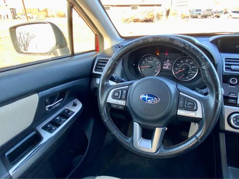 Used 2016 Subaru Crosstrek 2.0i Premium w/ Moonroof Package image 33