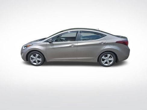 Used 2016 Hyundai Elantra Value Edition FWD image 8