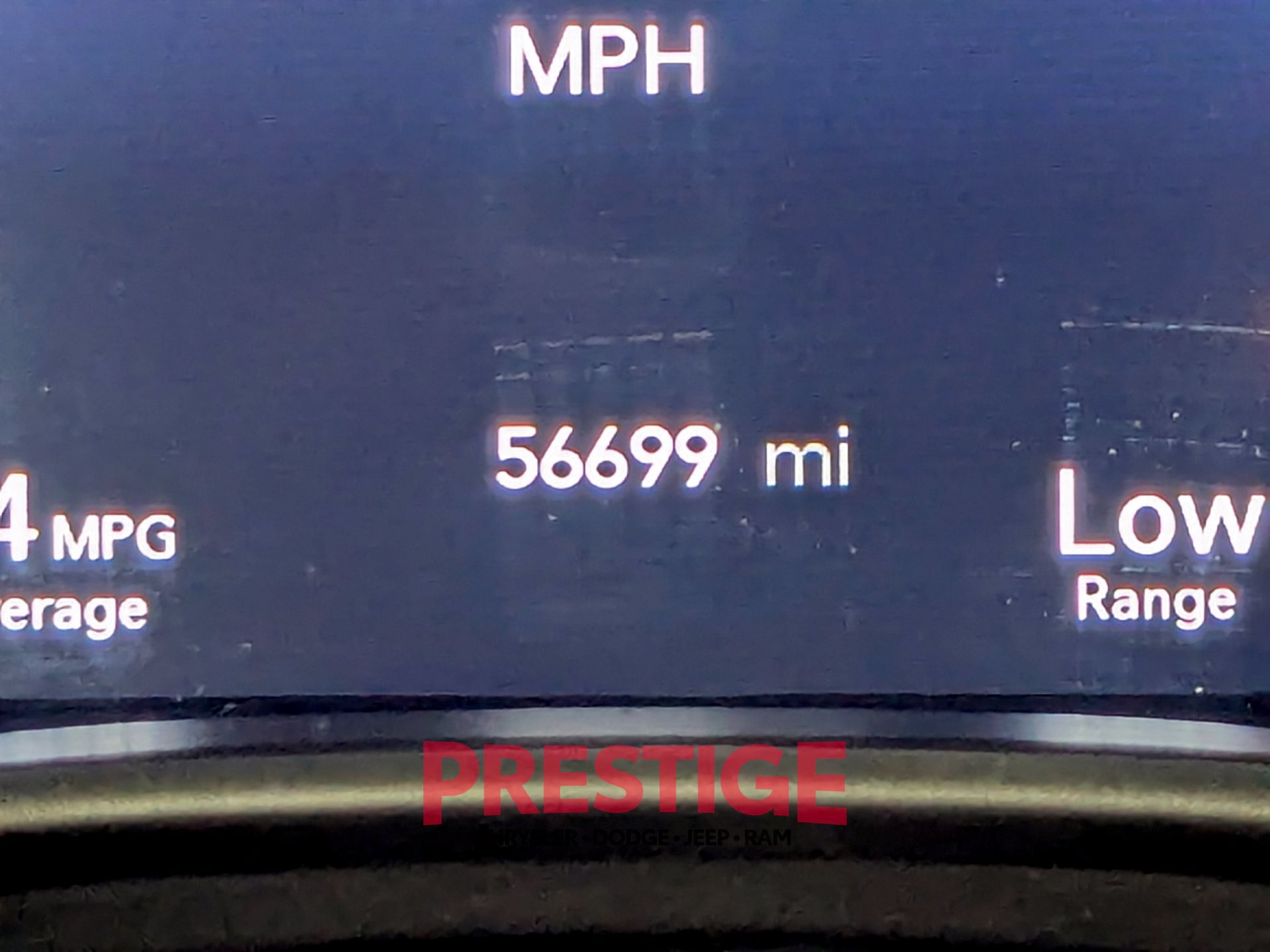 Used 2024 Chrysler Pacifica Touring-L FWD image 15