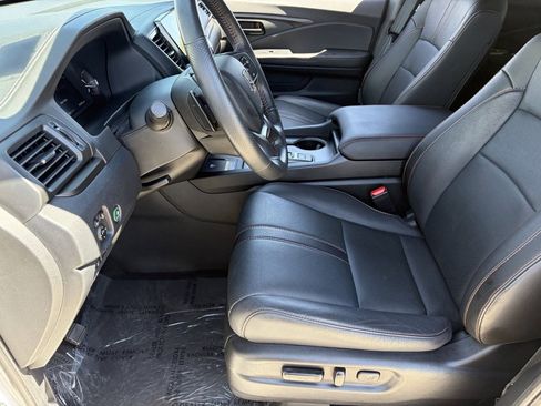 Certified 2024 Honda Passport TrailSport image 16
