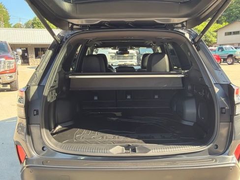 Used 2025 Subaru Forester Limited w/ Popular Package #2 AWD/4WD image 70