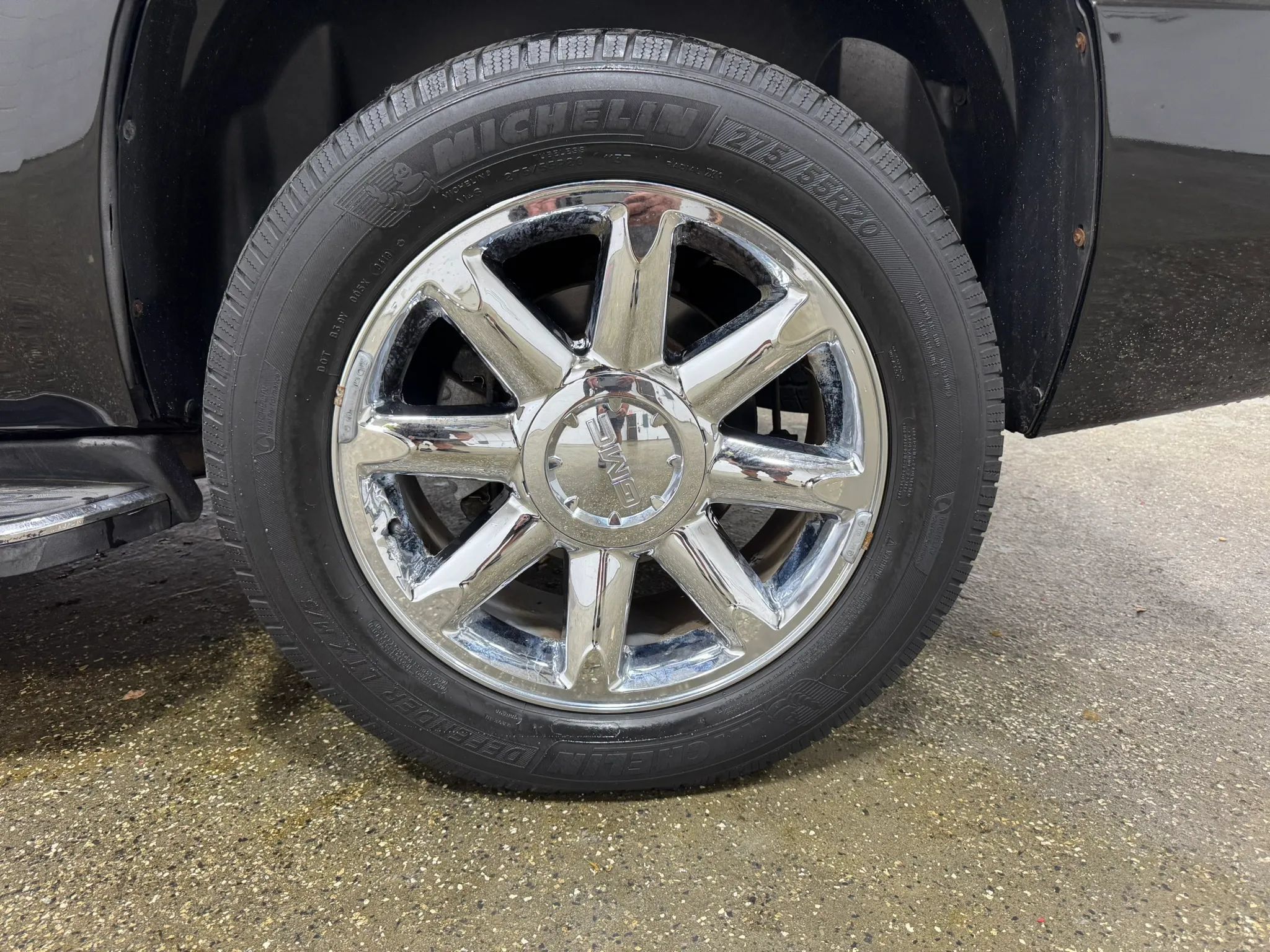 Used 2013 GMC Yukon Denali AWD/4WD image 10