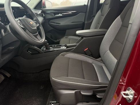 Used 2025 Chevrolet TrailBlazer LT image 27
