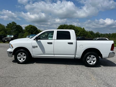 Used 2022 RAM 1500 Tradesman w/ Chrome Appearance Group AWD/4WD image 6