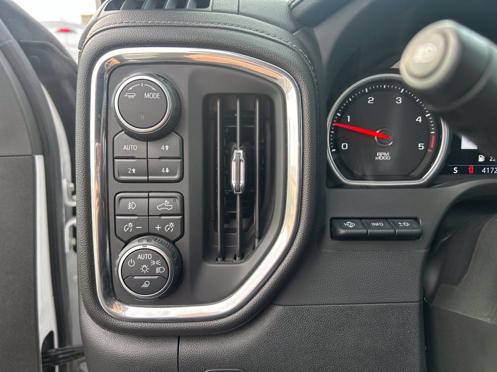 Used 2023 Chevrolet Silverado 2500 High Country w/ Z71 Off-Road Package AWD/4WD image 22