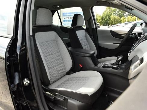 Used 2024 Chevrolet Equinox LS FWD image 18