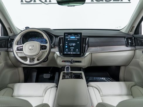 New 2026 Volvo XC90 T8 Ultra w/ Protection Package Premier AWD/4WD image 15