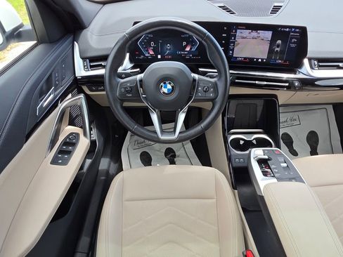 Used 2025 BMW X2 xDrive28i image 21