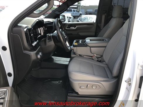 Used 2022 GMC Sierra 1500 SLE AWD/4WD image 14