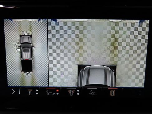 Used 2024 GMC Sierra 1500 AT4 w/ Technology Package image 18