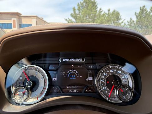 Used 2021 RAM 2500 Limited AWD/4WD image 37