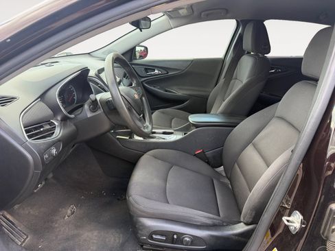 Used 2020 Chevrolet Malibu LT FWD image 9