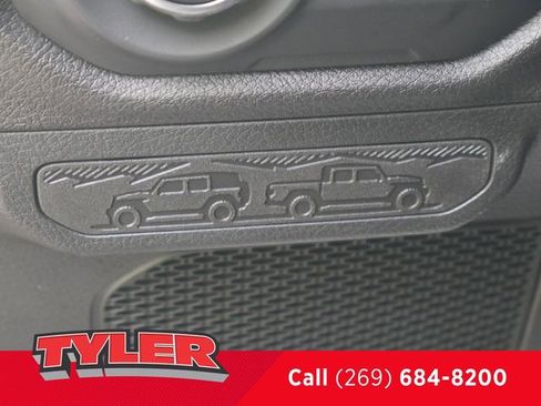 Certified 2025 Jeep Wrangler Unlimited Sport AWD/4WD image 22