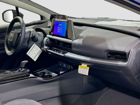 New 2026 Toyota Prius LE FWD image 26
