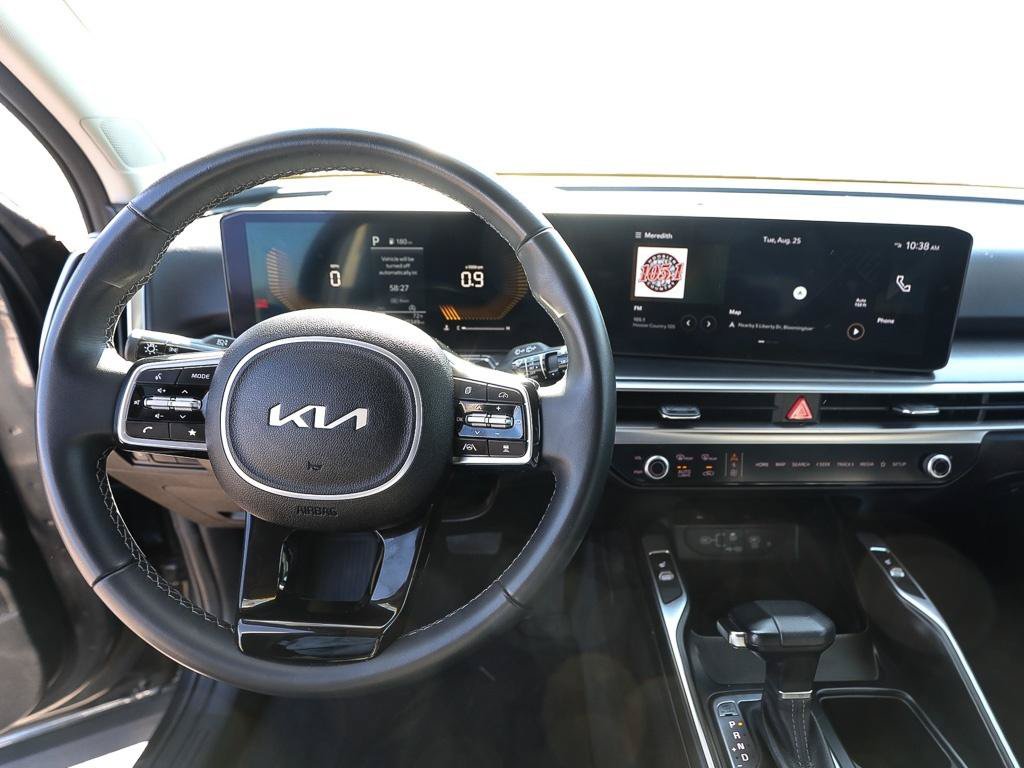 Used 2024 Kia Sorento S AWD/4WD image 11