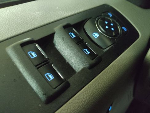 Used 2016 Ford F150 XL w/ Heavy-Duty Payload Package RWD image 27