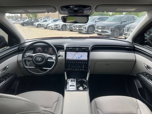 Used 2023 Hyundai Tucson Limited AWD/4WD image 22