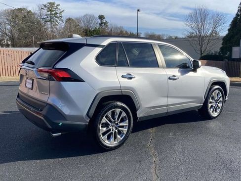 Used 2019 Toyota RAV4 Limited w/ Advanced Technology Package image 6