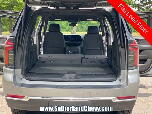 Used 2025 Chevrolet Tahoe LT AWD/4WD image 47