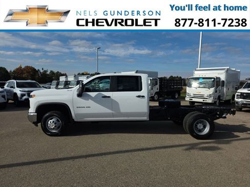 New 2026 Chevrolet Silverado 3500 W/T w/ WT Convenience Package AWD/4WD image 3