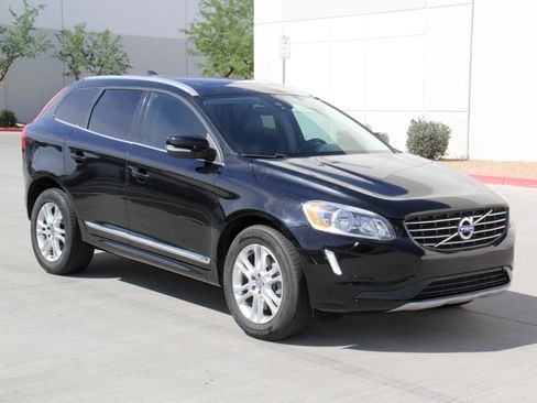 Used 2016 Volvo XC60 T5 Premier w/ Protection Package FWD image 3