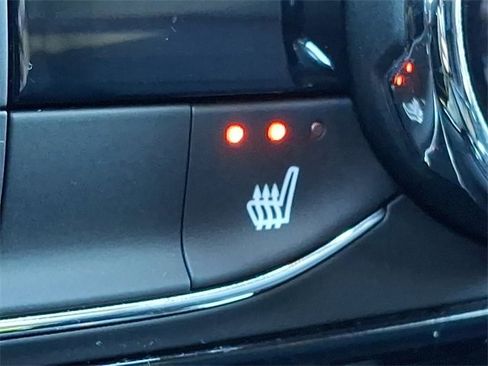 Used 2024 Chevrolet Trax RS w/ Driver Confidence Package image 24