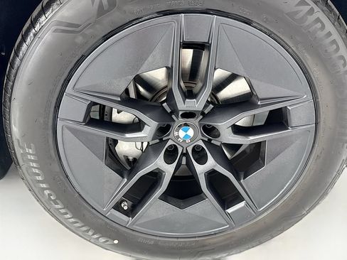 Used 2026 BMW iX xDrive60 AWD/4WD image 30