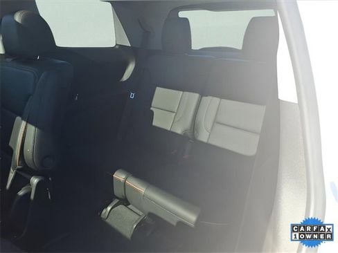 Used 2022 GMC Acadia AT4 w/ Preferred Package image 25