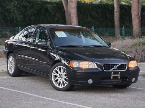 Used 2006 Volvo S60 T5 FWD image 2