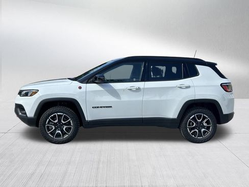 New 2026 Jeep Compass Trailhawk image 8
