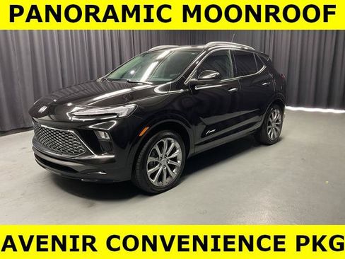 Used 2025 Buick Encore GX Avenir w/ Avenir Convenience Package AWD/4WD image 2