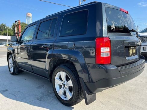 Used 2014 Jeep Patriot Latitude FWD image 5