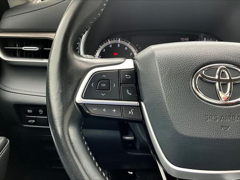 Used 2023 Toyota Highlander XLE AWD/4WD image 20