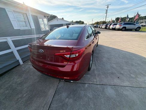 Used 2015 Hyundai Sonata SE w/ Option Group 09 FWD image 11