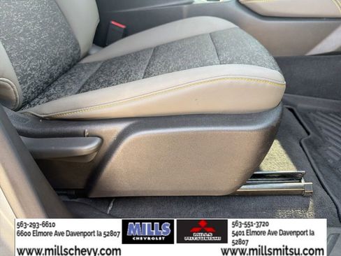 Used 2024 Chevrolet Colorado ZR2 w/ Technology Package AWD/4WD image 21
