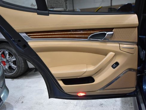Used 2010 Porsche Panamera Turbo AWD/4WD image 42