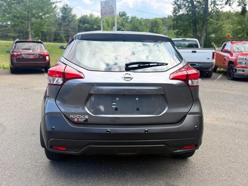Used 2020 Nissan Kicks S FWD image 6