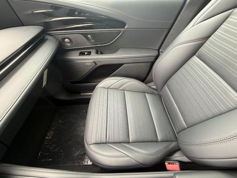 New 2026 Lincoln Nautilus Reserve w/ Jet Appearance Package image 15