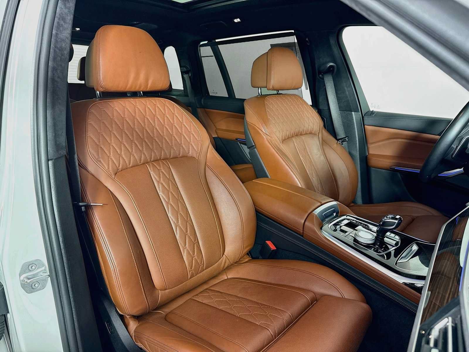 Used 2020 BMW X7 M50i AWD/4WD image 28