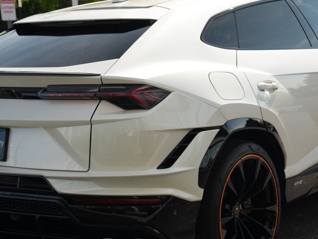 Used 2023 Lamborghini Urus S AWD/4WD image 28