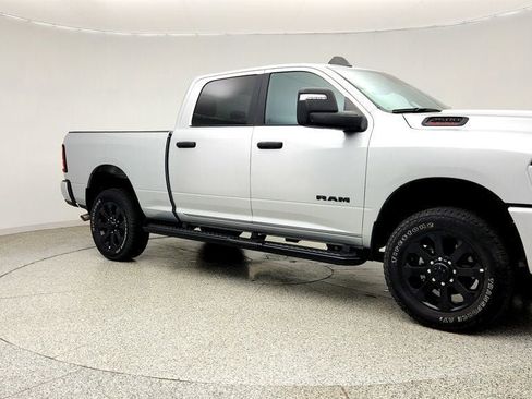 Used 2026 RAM 2500 Big Horn AWD/4WD image 2