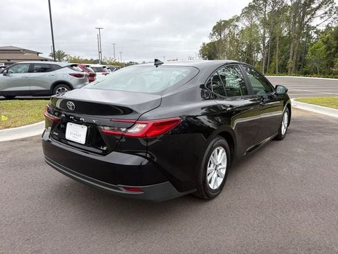 Used 2026 Toyota Camry LE FWD image 5