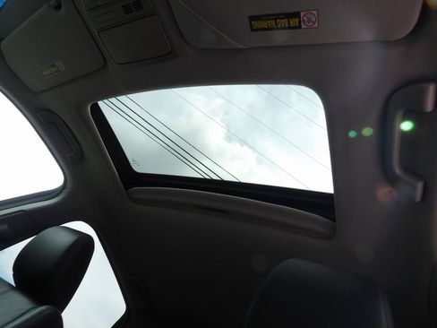 Used 2010 Honda Crosstour EX-L image 23