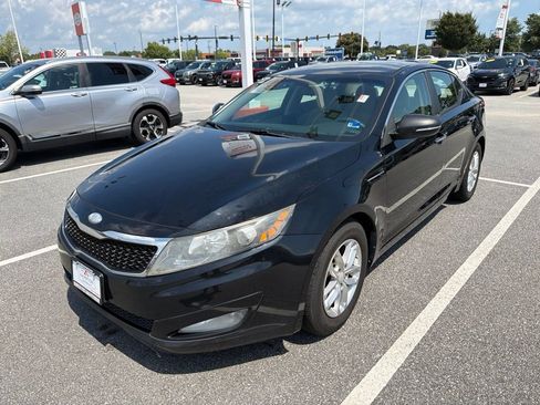 Used 2013 Kia Optima LX FWD image 2