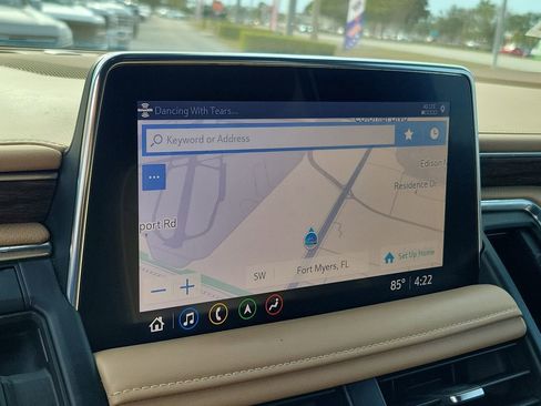 Used 2021 Chevrolet Suburban Premier w/ Premium Package image 30