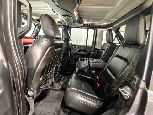 Used 2018 Jeep Wrangler Unlimited Rubicon AWD/4WD image 26